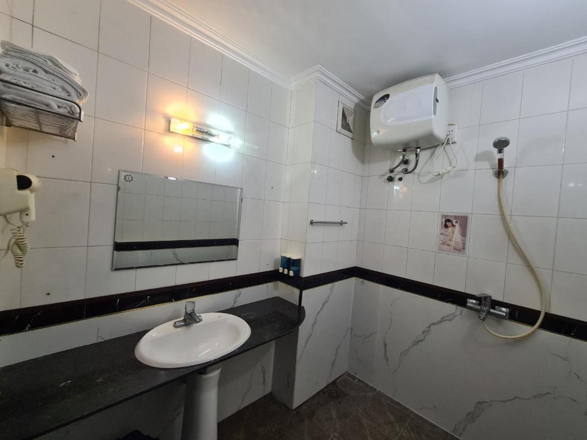 Apartamento Khach San Tokyo Lào Cai Exterior foto