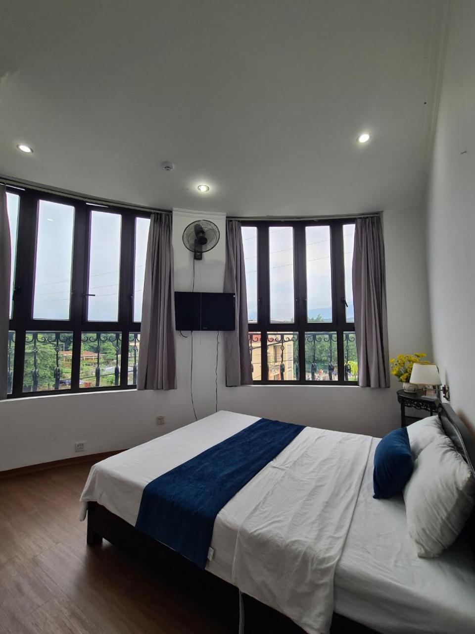Apartamento Khach San Tokyo Lào Cai Habitación foto